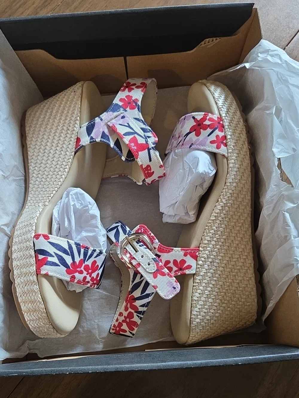 NIB Naturalizer Stella Resort Floral Espadrille Wedge Sandals - Size 9